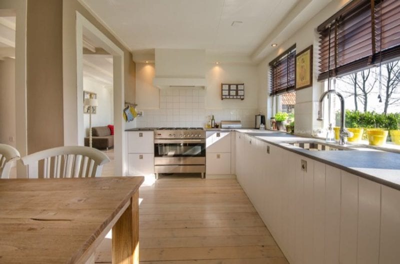 L-shaped kitchen