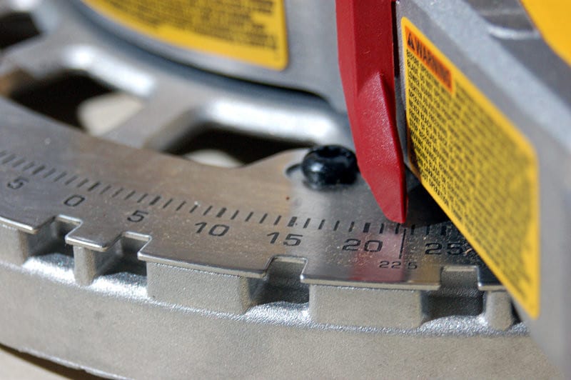 DeWalt DCS361 miter etching