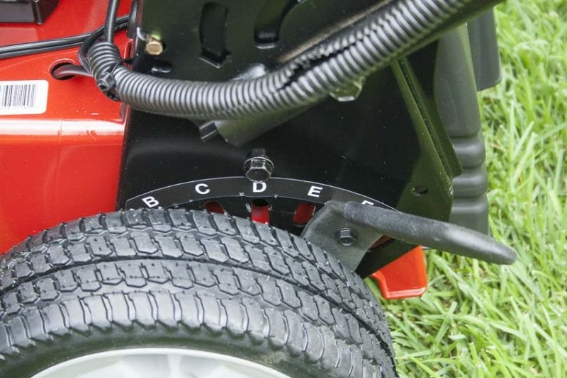 independent height adjustment and rear wheels