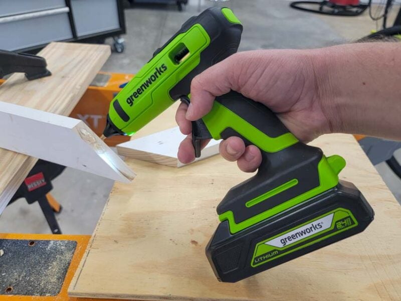 Greenworks 24V Cordless Hot Glue Gun Review 