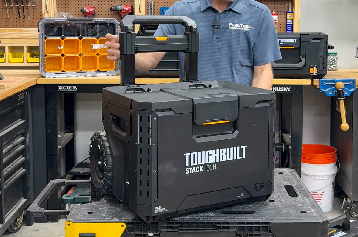 Toughbuilt large rolling box