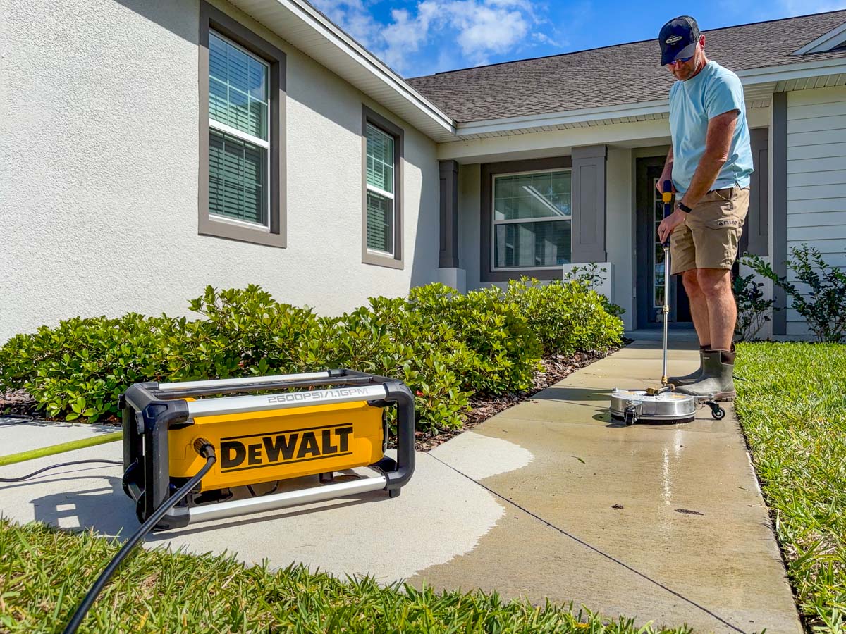 DeWalt DWPW2600 Electric Pressure Washer