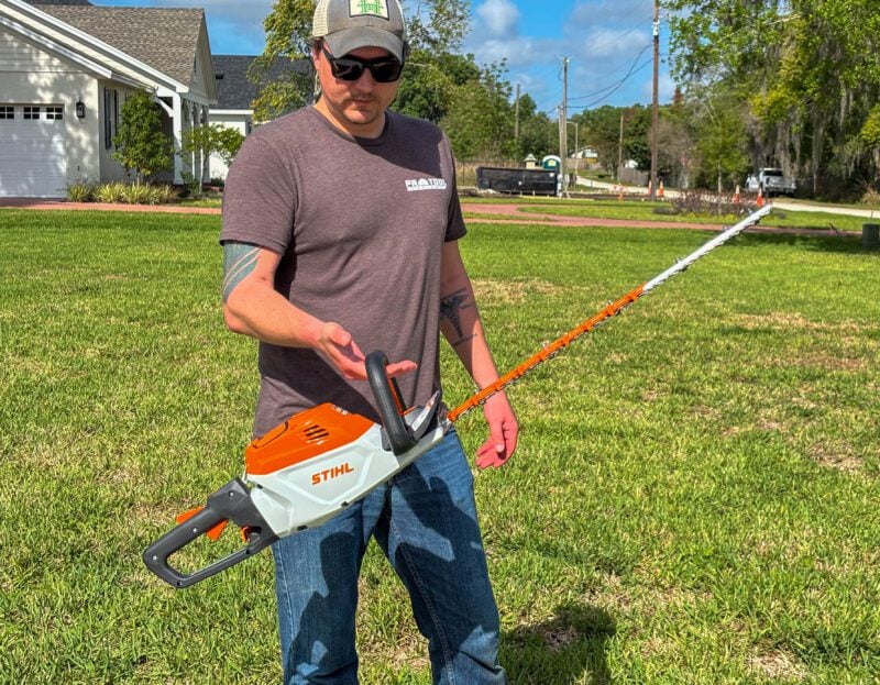 Stihl HSA 140 T Hedge Trimmer Rear bias