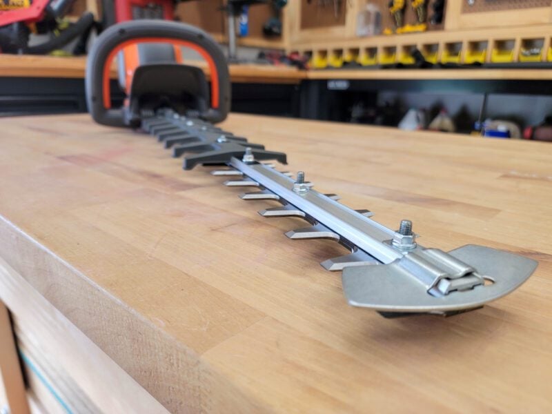 Bar and Knives