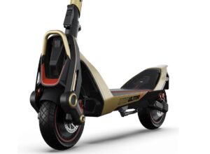 NAVEE UT5 Ultra X scooter