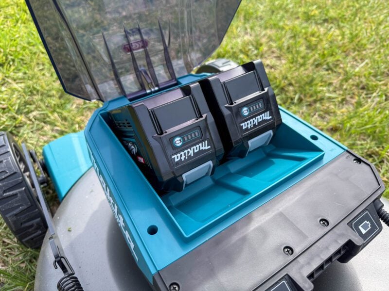 Makita 40V Commercial Lawn Mower